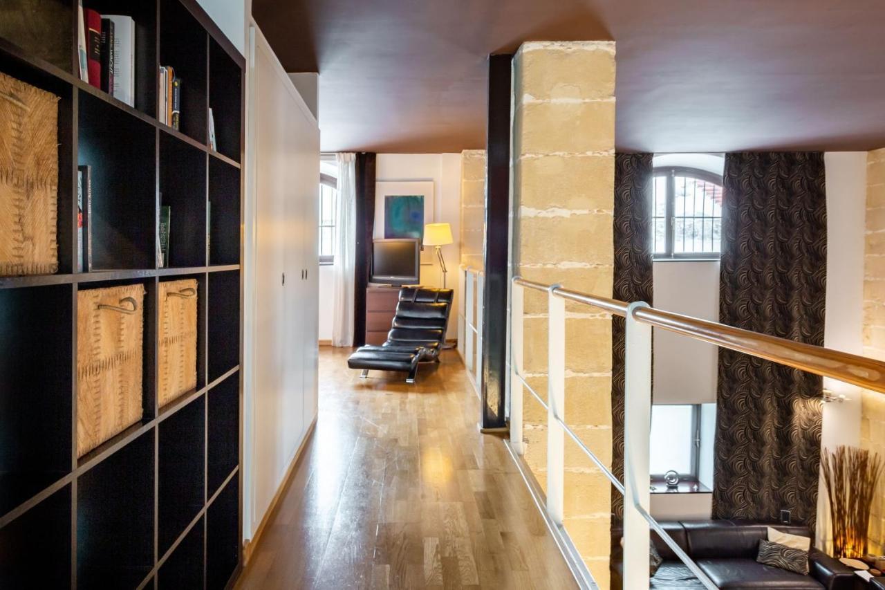 Artqhost Jerez Huge Loft & Free Parking Apartment Jerez de la Frontera Exterior foto